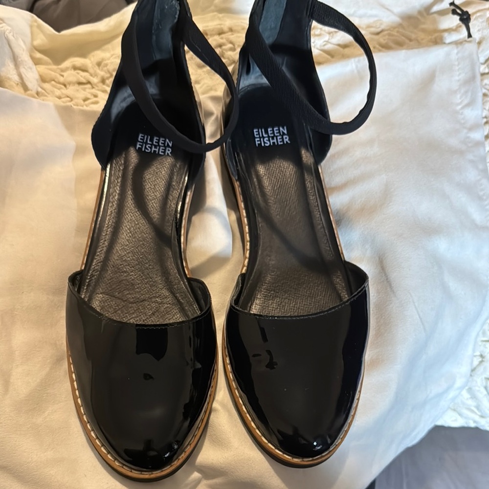 Eileen Fisher Black Patent Leather Sandals
